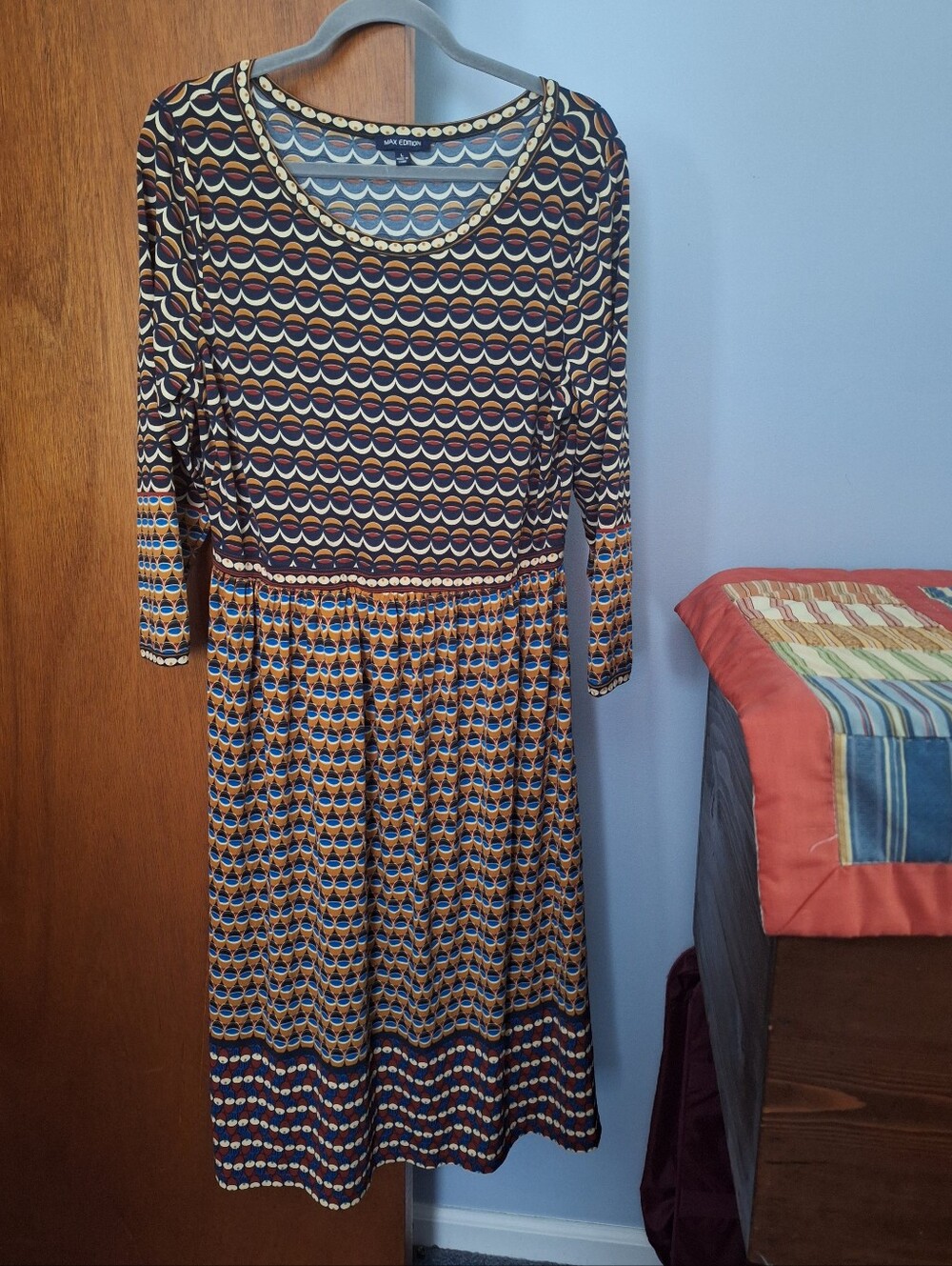 Max Edition Printed Long Sleeve Midi Dress in Navy and Mustard Size L